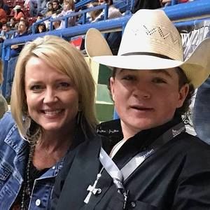 Meet your Posher, Angela